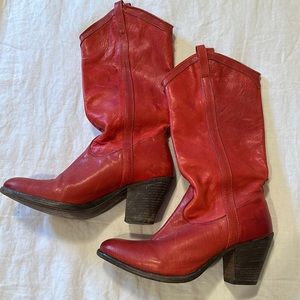 Lightly worn Frye boots